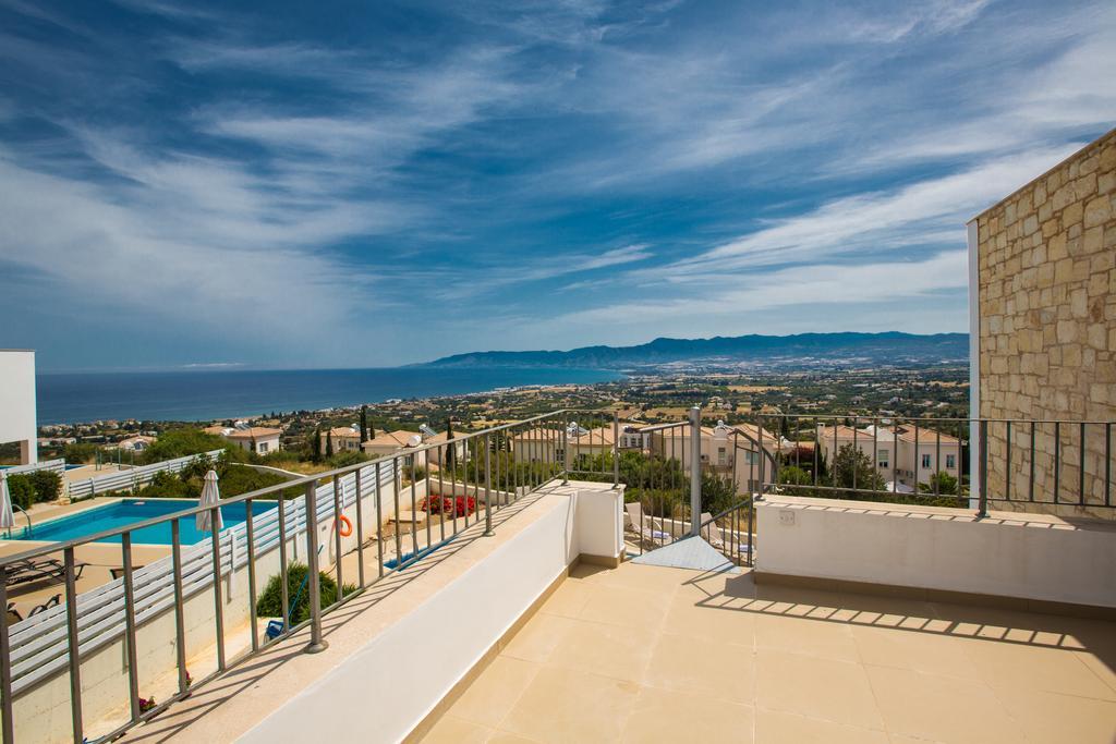 Esprit Villa 20 Polis Room photo