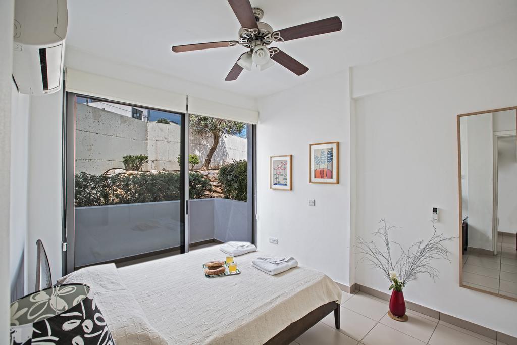 Esprit Villa 20 Polis Room photo