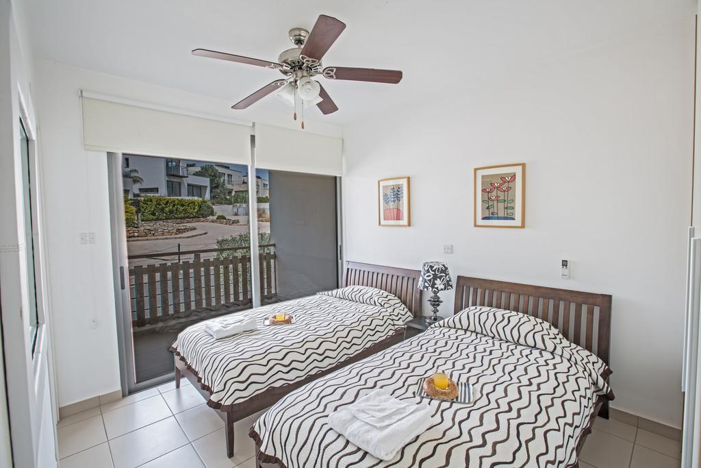 Esprit Villa 20 Polis Room photo
